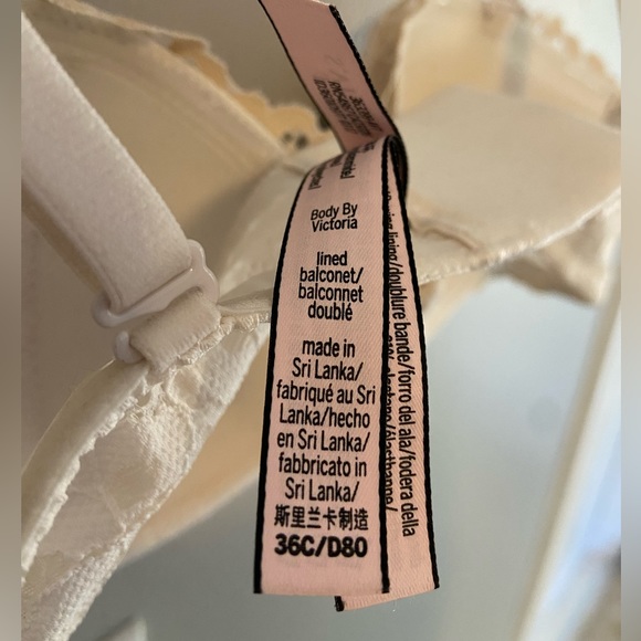 Victoria secret lace adjustable bra - Picture 3 of 3